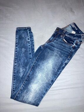 American Eagle Outfitters Women's Blue Wash Skinny Jeans